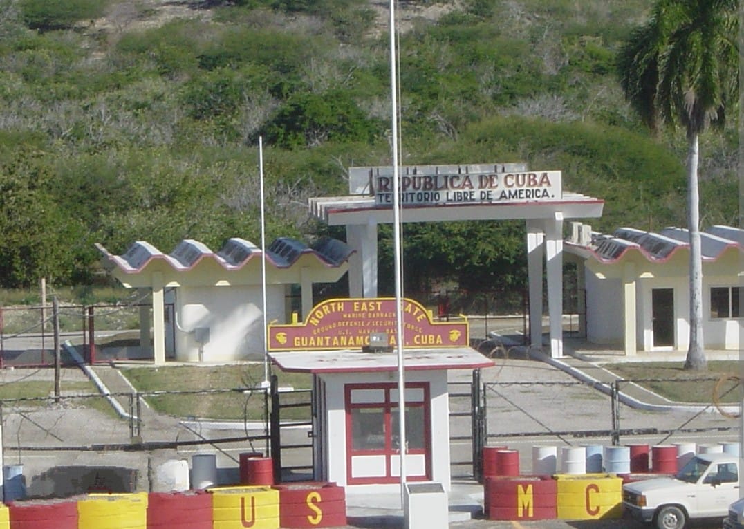 The U.S. Department of Defense has announced that 11 prisoners are to be transferred from Guantanamo Bay.