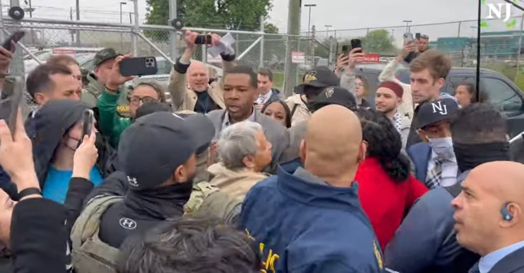 Newark Mayor, Ras Baraka, Arrested for Interfering with ICE Deportation Operations